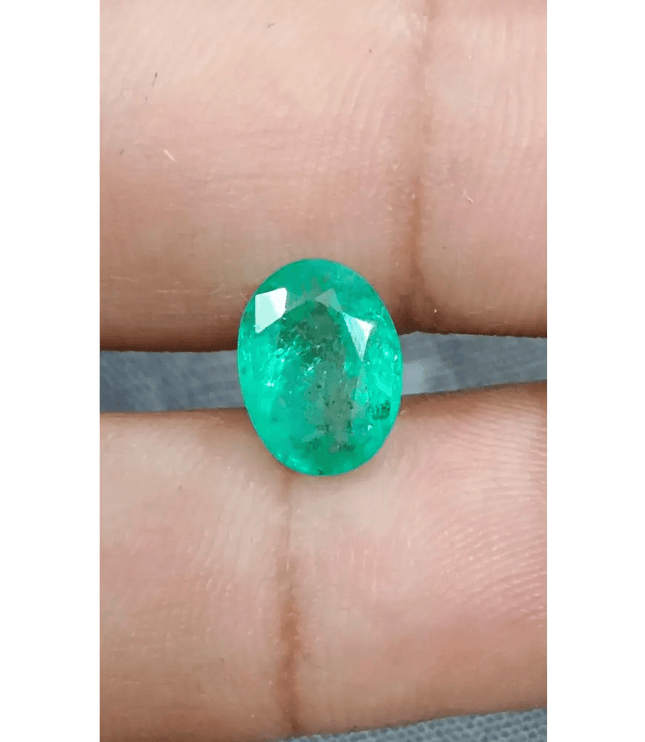2.44ct Medium Bright Green Zambian Emerald , 100% Natural Earth Mined Gemstone - SMSGEMS 