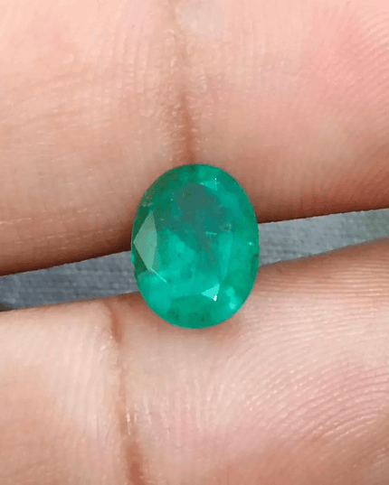 2.45ct Golden Green Zambian Emerald , 100% Natural Earth Mined Gemstone - SMSGEMS 