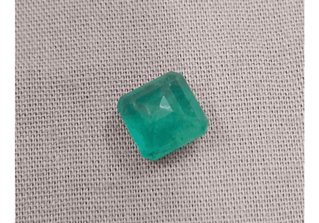 2.45ct Zambian Emerald, Natural Earth Mined Gemstone - SMSGEMS 