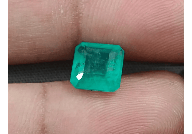 2.45ct Zambian Emerald, Natural Earth Mined Gemstone - SMSGEMS 