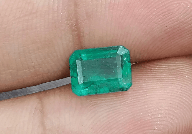 2.46ct Zambian Emerald, Natural Gemstone - SMSGEMS 