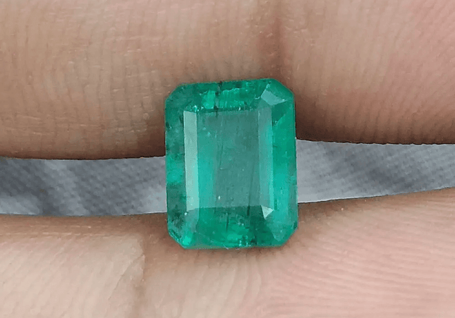 2.46ct Zambian Emerald, Natural Gemstone - SMSGEMS 