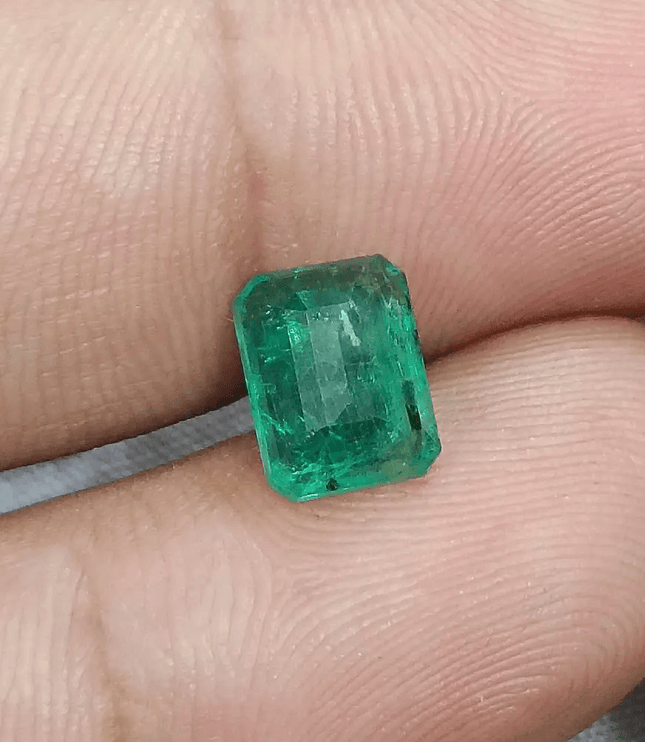 2.46ct Zambian Emerald, Natural Gemstone - SMSGEMS 