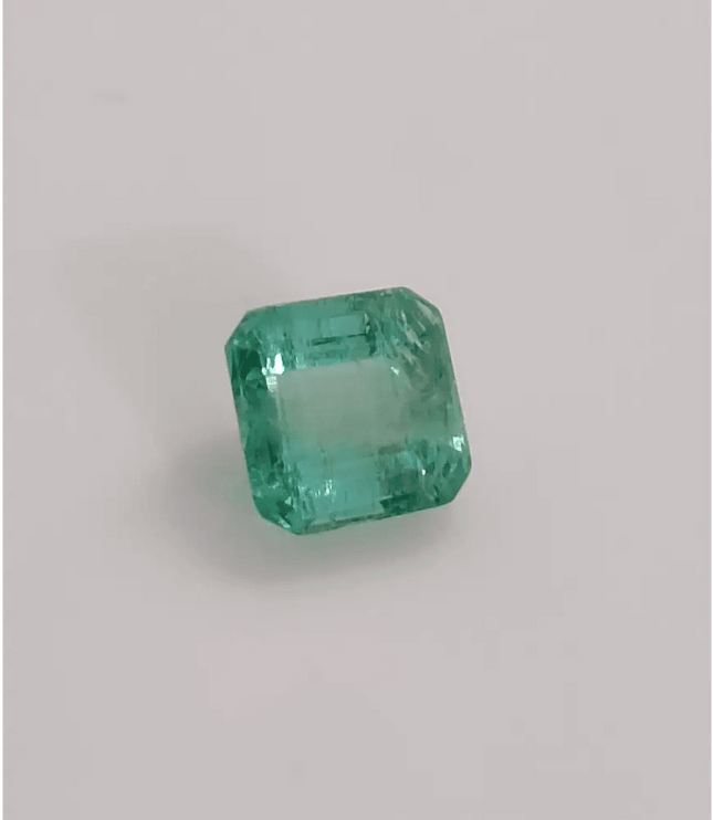 2.47ct Shiny Colombian Emerald , 100% Natural Earth Mined Gem. - SMSGEMS 