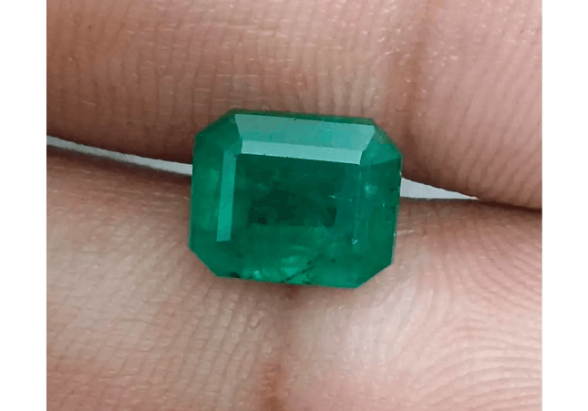 2.55ct Deep Green Emerald , Natural Earth Mined Gemstone - SMSGEMS 