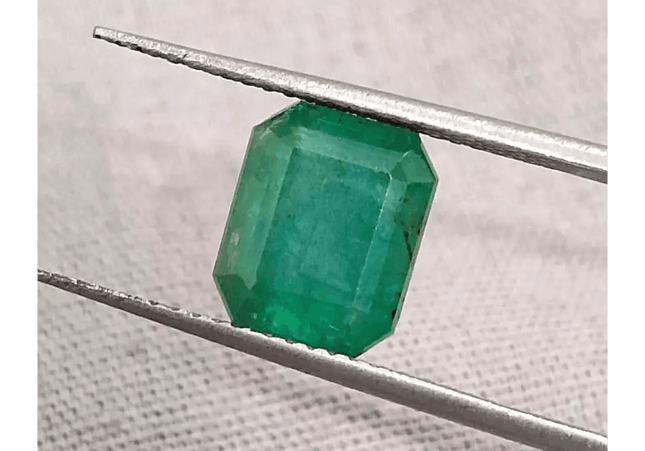 2.55ct Deep Green Emerald , Natural Earth Mined Gemstone - SMSGEMS 