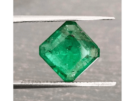 2.56ct Deep Vivid Green Emerald, 100% Natural Gem - SMSGEMS 