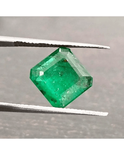 2.56ct Deep Vivid Green Emerald, 100% Natural Gem - SMSGEMS 