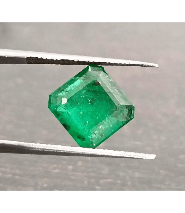 2.56ct Deep Vivid Green Emerald, 100% Natural Gem - SMSGEMS 