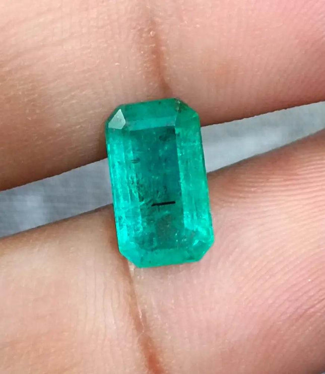 2.60ct Vivid Green Zambian Emerald, Natural Gemstone - SMSGEMS 