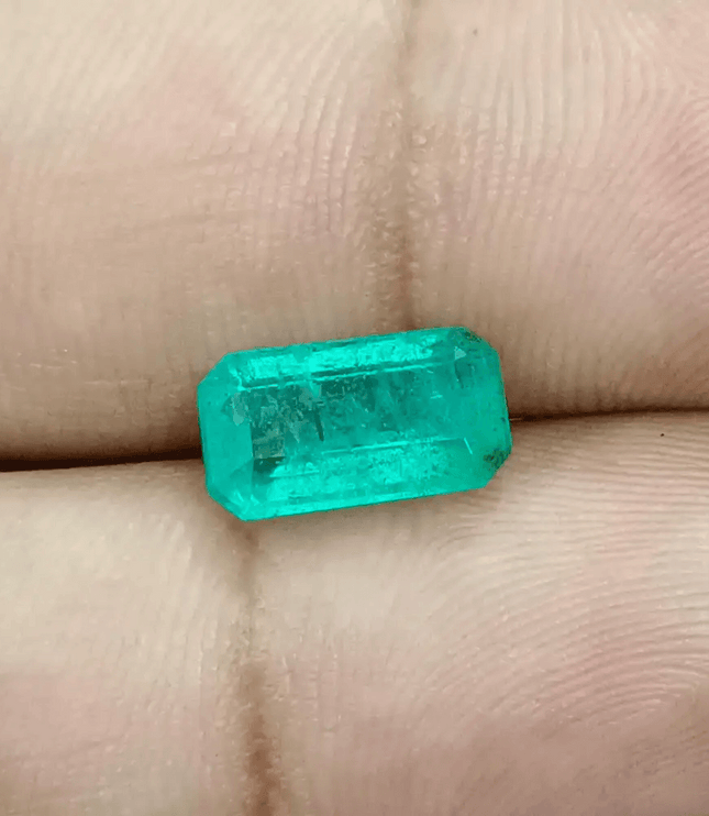 2.60ct Vivid Green Zambian Emerald, Natural Gemstone - SMSGEMS 