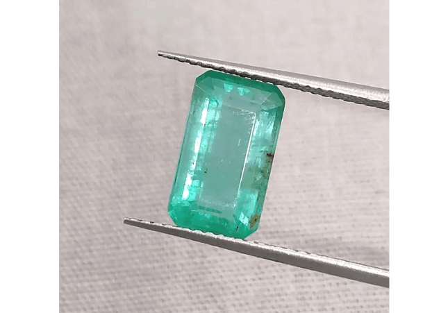 2.63ct Zambian Emerald, 100% Natural Gemstone - SMSGEMS 