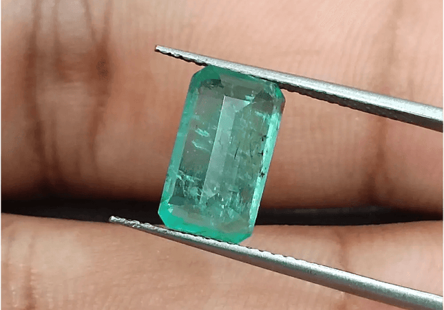 2.63ct Zambian Emerald, 100% Natural Gemstone - SMSGEMS 