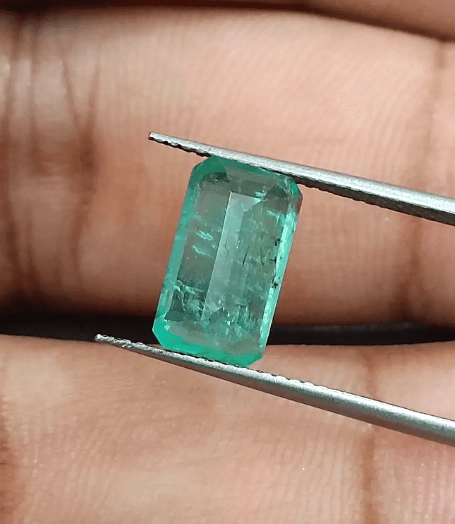 2.63ct Zambian Emerald, 100% Natural Gemstone - SMSGEMS 