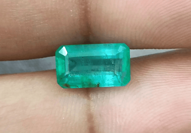 2.63ct Zambian Emerald, 100% Natural Gemstone - SMSGEMS 