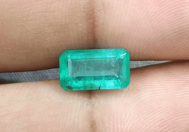 2.63ct Zambian Emerald, 100% Natural Gemstone - SMSGEMS 