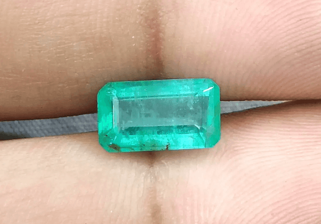 2.63ct Zambian Emerald, 100% Natural Gemstone - SMSGEMS 