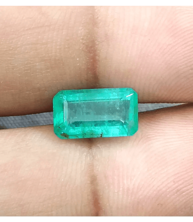 2.63ct Zambian Emerald, 100% Natural Gemstone - SMSGEMS 