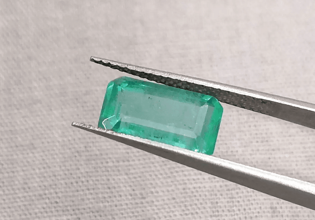 2.63ct Zambian Emerald, 100% Natural Gemstone - SMSGEMS 