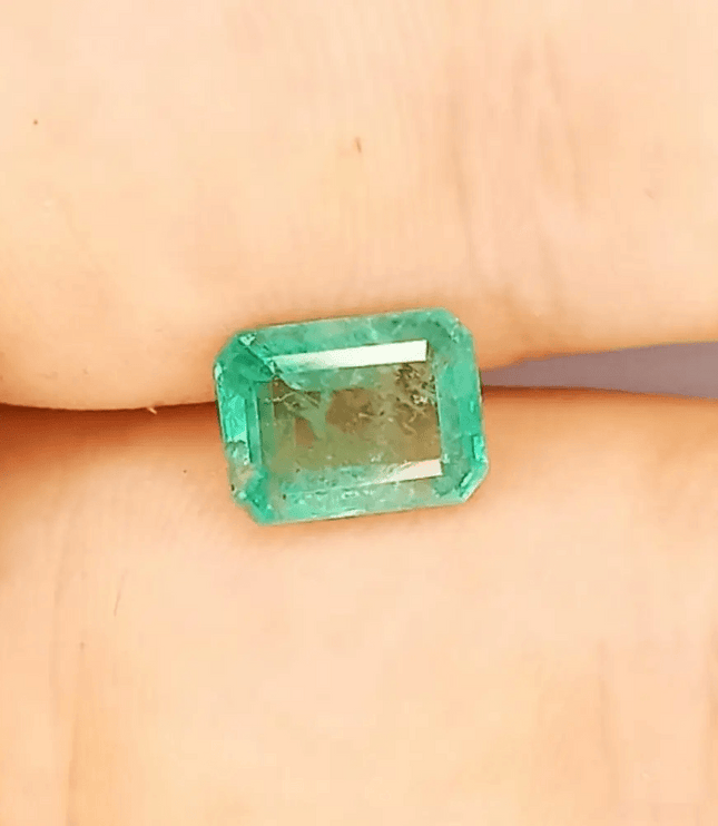 2.65ct Zambian Emerald , 100% Natural Gem - SMSGEMS 