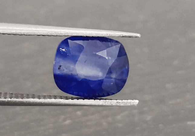2.68ct IGI Certified Royal Blue Ceylon Sapphire, Natural only heated Earth Mined Gemstone. - SMSGEMS 