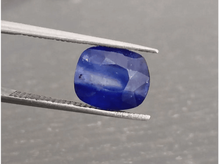 2.68ct IGI Certified Royal Blue Ceylon Sapphire, Natural only heated Earth Mined Gemstone. - SMSGEMS 