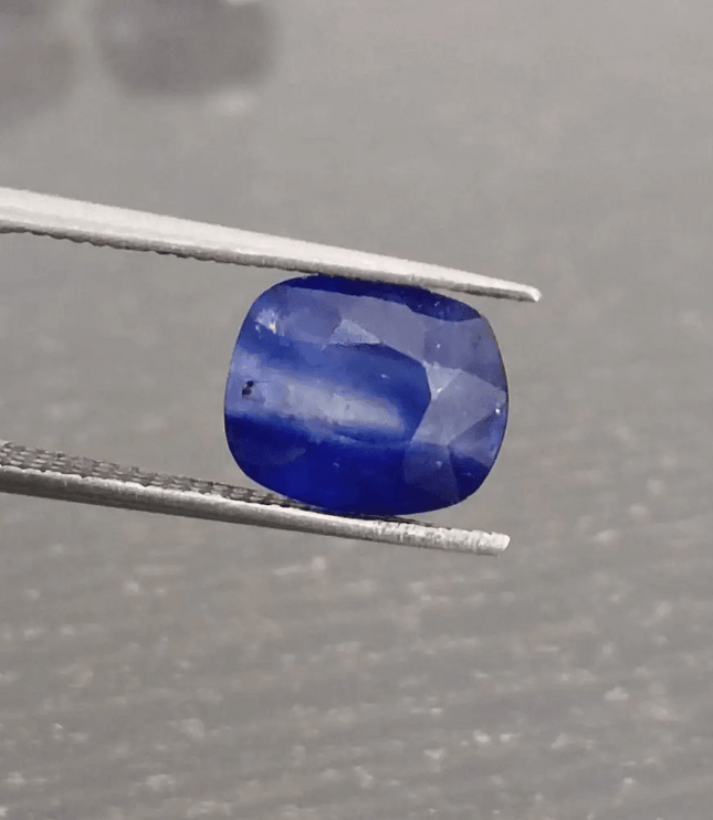 2.68ct IGI Certified Royal Blue Ceylon Sapphire, Natural only heated Earth Mined Gemstone. - SMSGEMS 
