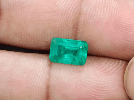 2.71ct Velvet Green Zambian Emerald , 100% Natural Earth Mined Gemstone - SMSGEMS 