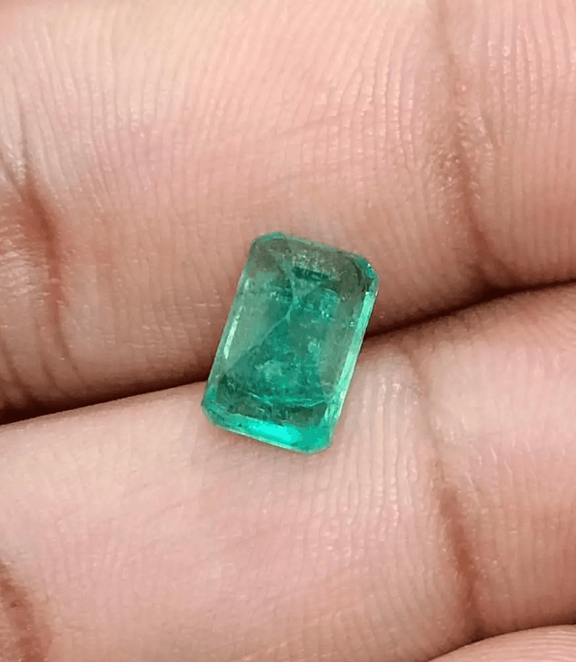 2.71ct Velvet Green Zambian Emerald , 100% Natural Earth Mined Gemstone - SMSGEMS 