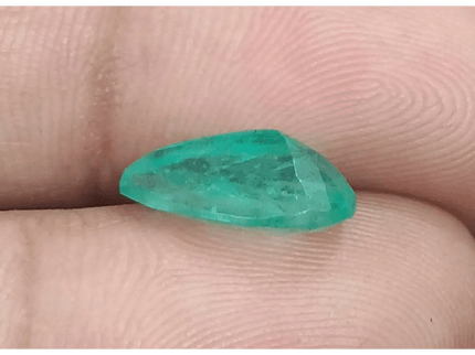 2.72ct Pastel Green Russian Emerald, 100% Natural Gemstones - SMSGEMS 