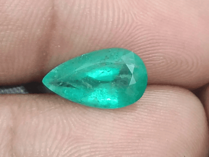 2.72ct Pastel Green Russian Emerald, 100% Natural Gemstones - SMSGEMS 