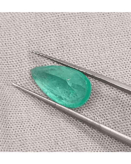 2.72ct Pastel Green Russian Emerald, 100% Natural Gemstones - SMSGEMS 