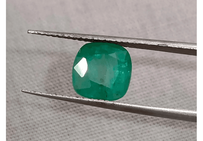 2.73ct Zambian Emerald , 100% Natural Earth Mined Gemstone. - SMSGEMS 