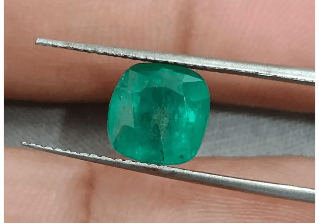 2.73ct Zambian Emerald , 100% Natural Earth Mined Gemstone. - SMSGEMS 