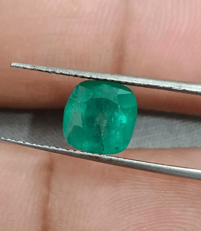 2.73ct Zambian Emerald , 100% Natural Earth Mined Gemstone. - SMSGEMS 