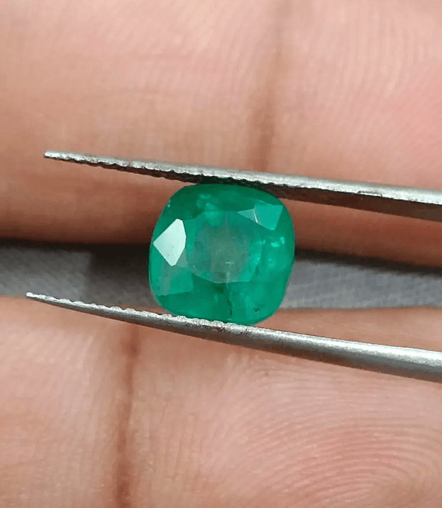 2.73ct Zambian Emerald , 100% Natural Earth Mined Gemstone. - SMSGEMS 