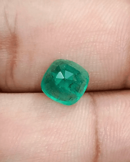 2.73ct Zambian Emerald , 100% Natural Earth Mined Gemstone. - SMSGEMS 