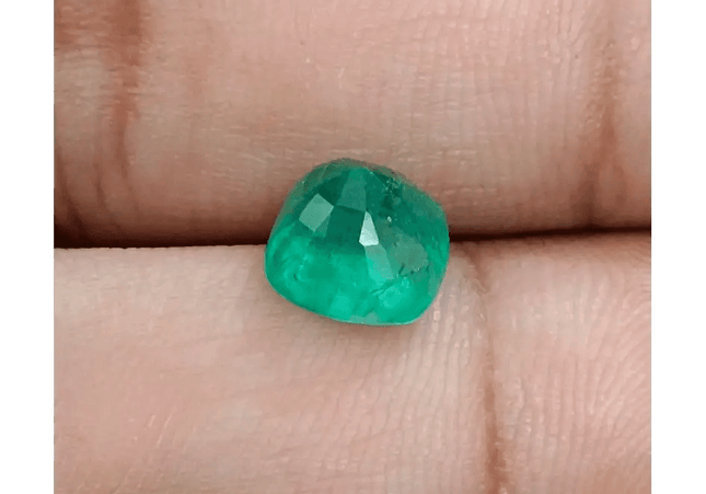 2.73ct Zambian Emerald , 100% Natural Earth Mined Gemstone. - SMSGEMS 