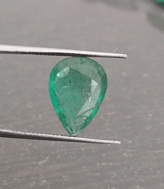 2.76ct Zambian Emerald , 100% Natural Gem - SMSGEMS 