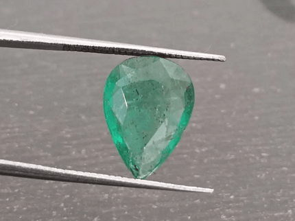 2.76ct Zambian Emerald , 100% Natural Gem - SMSGEMS 