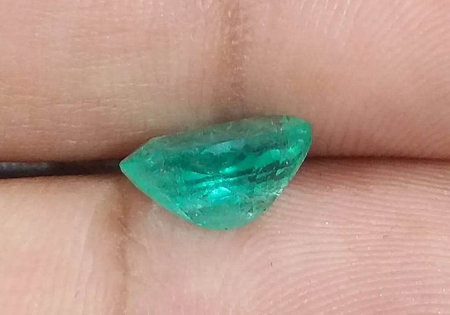 2.76ct Pastel Green Natural Russian Emerald - SMSGEMS 