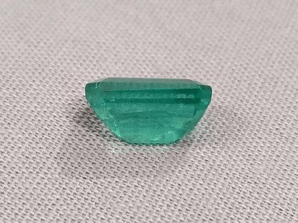 2.77ct Zambian Emerald , 100% Natural Earth Mined Gemstone - SMSGEMS 