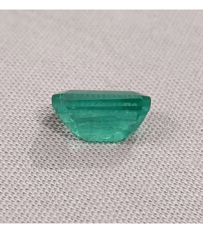 2.77ct Zambian Emerald , 100% Natural Earth Mined Gemstone - SMSGEMS 