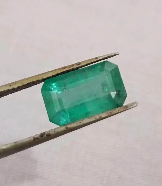 2.77ct Zambian Emerald , 100% Natural Earth Mined Gemstone - SMSGEMS 