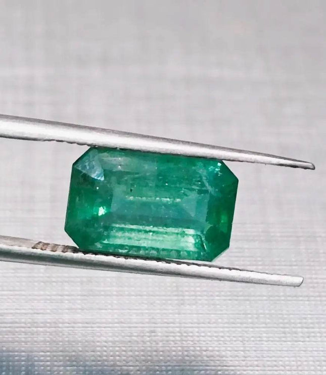 2.77ct Zambian Emerald , 100% Natural Earth Mined Gemstone - SMSGEMS 