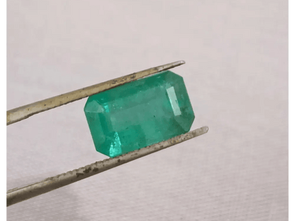 2.77ct Zambian Emerald , 100% Natural Earth Mined Gemstone - SMSGEMS 