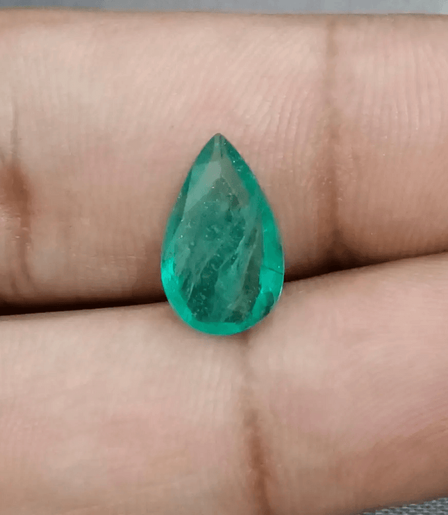 2.82ct Zambian Emerald, 100% Natural Earth Mined Gemstone. - SMSGEMS 