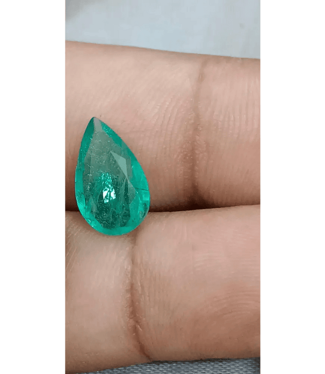 2.82ct Zambian Emerald, 100% Natural Earth Mined Gemstone. - SMSGEMS 