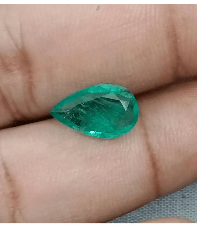 2.82ct Zambian Emerald, 100% Natural Earth Mined Gemstone. - SMSGEMS 