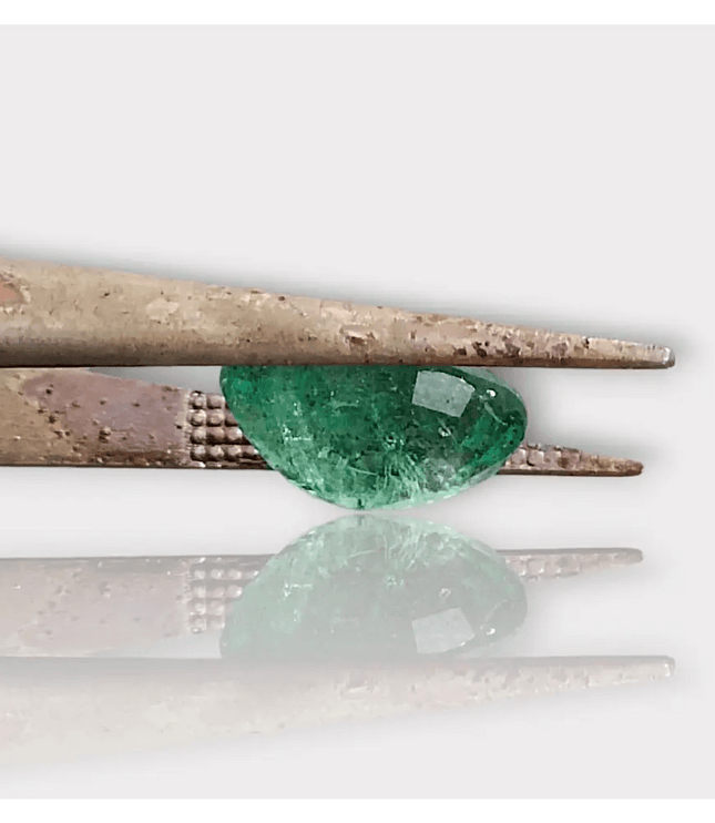 2.88ct Oval Cut Zambian Emerald ,100% Natural Earth Mined Gemstone - SMSGEMS 